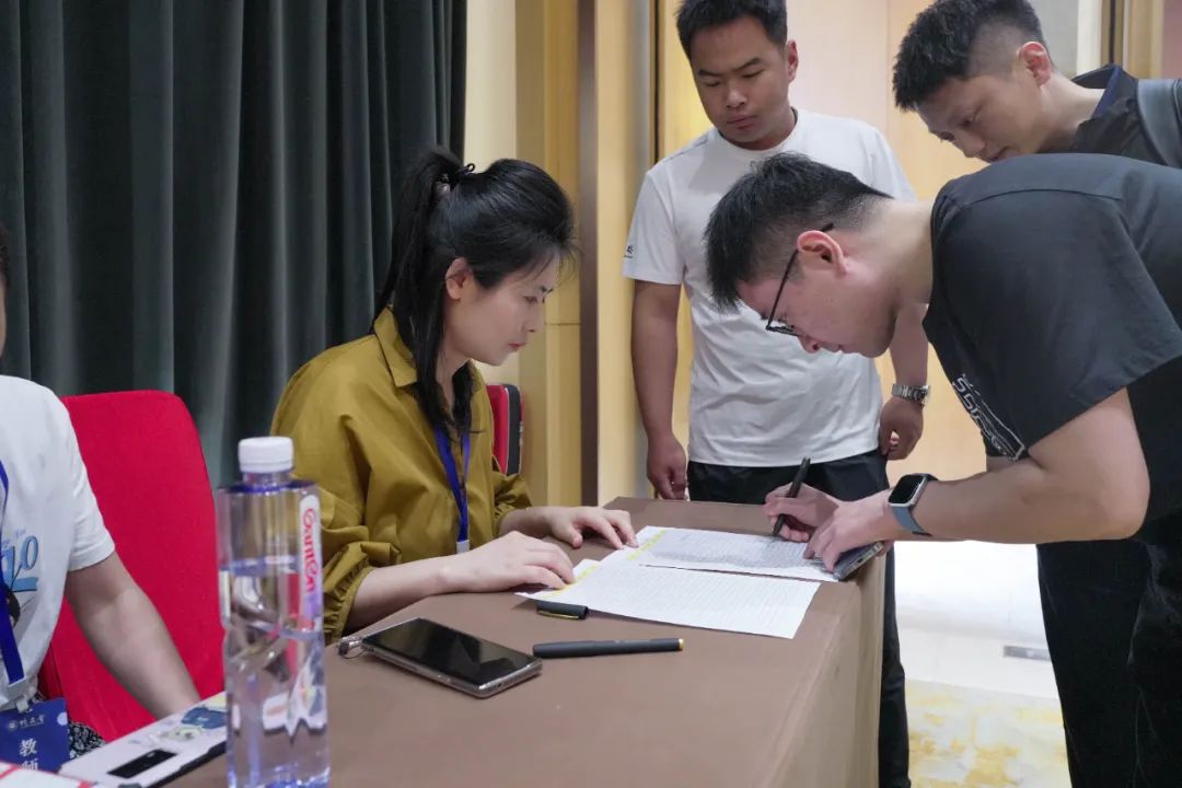 https://mmbiz.qpic.cn/mmbiz_jpg/k0n4IOhhse6bsng3T95QeljWcLoP7Ps8EWxb3HsNReqLPARibUYyu3ciaRXUuWFj8oDNyt4rQ24e1jsmrhPibD3Dg/640?wx_fmt=jpeg&from=appmsg